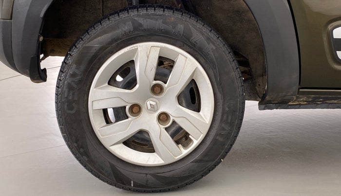 2018 Renault Kwid 1.0 RXT Opt, Petrol, Manual, 34,126 km, Right Rear Wheel