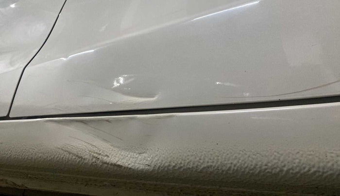 2017 Maruti Celerio VXI d, Petrol, Manual, 48,467 km, Left running board - Slightly dented
