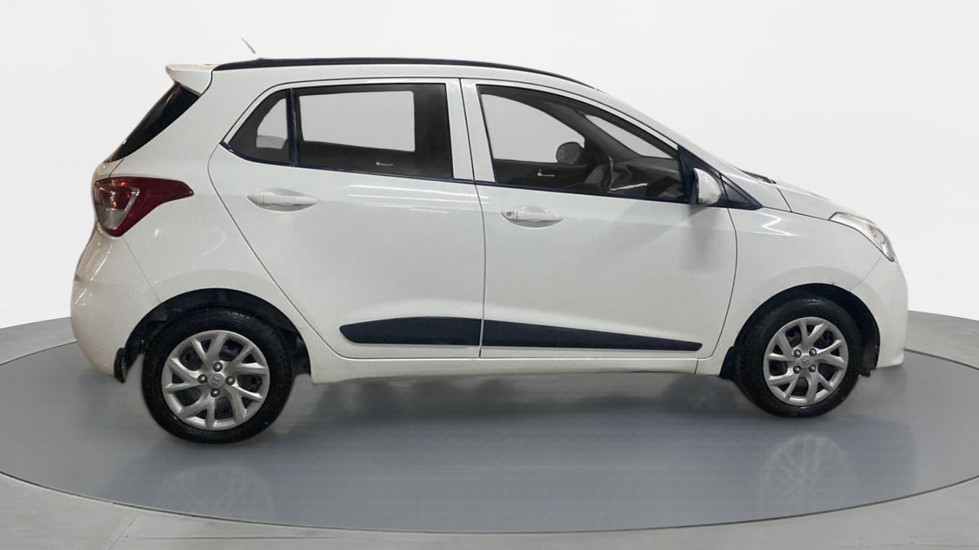 2018 Hyundai Grand i10 SPORTZ 1.2 KAPPA VTVT, Petrol, Manual, 64,434 km, Right Side View