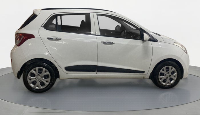 2014 Hyundai Grand i10 SPORTZ 1.2 KAPPA VTVT, Petrol, Manual, 47,426 km, Right Side View