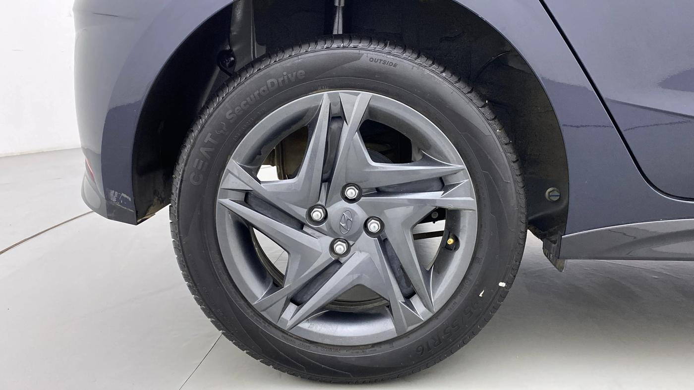 2021 Hyundai NEW I20 SPORTZ 1.2 AT, Petrol, Automatic, 5,295 km, Right Rear Wheel