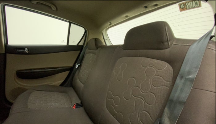 2010 Hyundai i20 MAGNA 1.2, Petrol, Manual, 76,928 km, Right Side Rear Door Cabin