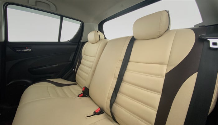 2017 Maruti Swift VXI OPT, Petrol, Manual, 33,705 km, Right Side Rear Door Cabin