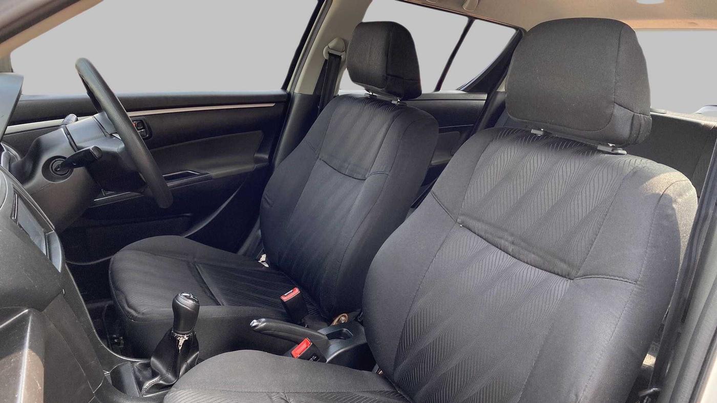 2014 Maruti Swift VXI D, Petrol, Manual, 98,374 km, Right Side Front Door Cabin