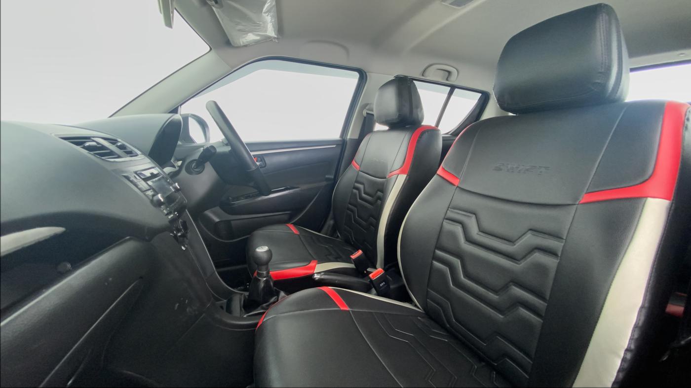 2016 Maruti Swift VXI D, Petrol, Manual, 52,664 km, Right Side Front Door Cabin