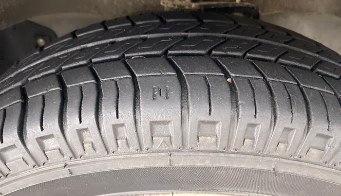 2020 Maruti Eeco 5 STR WITH AC PLUSHTR, Petrol, Manual, 17,841 km, Right Front Tyre Tread