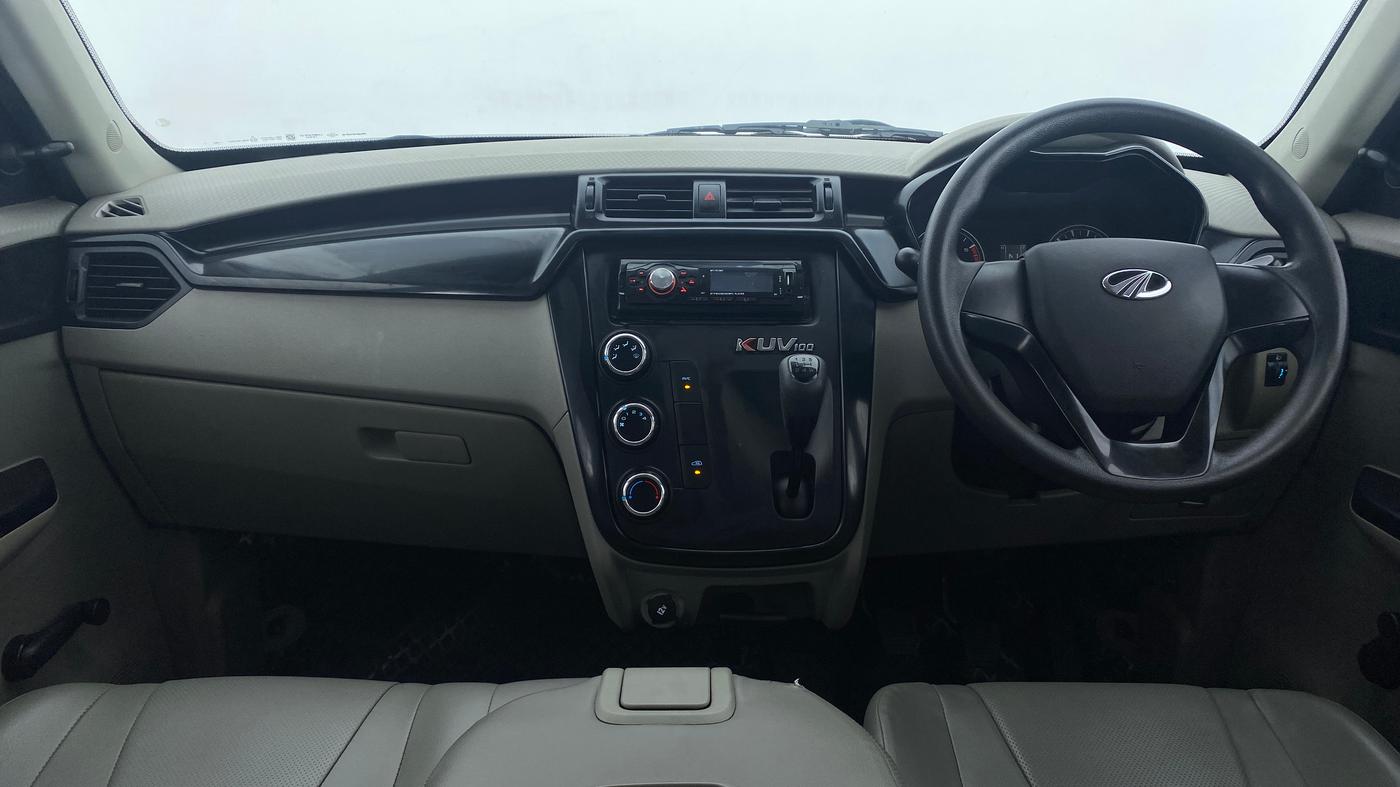2017 Mahindra Kuv100 K2 6 STR, Petrol, Manual, 55,670 km, Dashboard