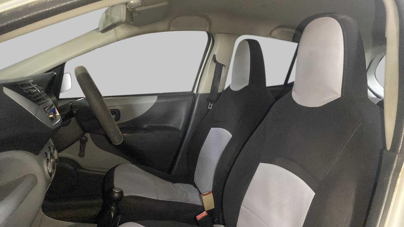 2010 Maruti A Star LXI, Petrol, Manual, 74,502 km, Right Side Front Door Cabin