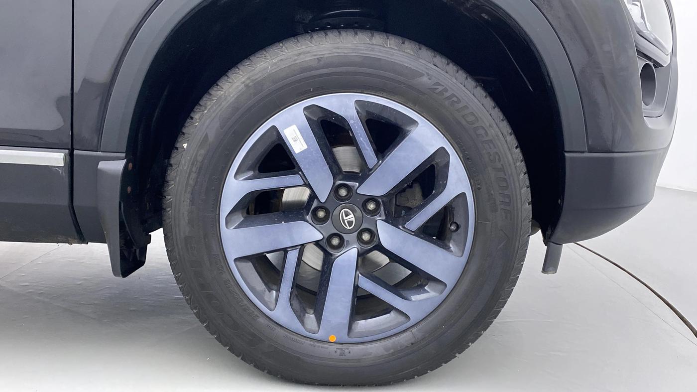 2022 Tata Harrier XZ+ DARK EDITION, Diesel, Manual, 14,710 km, Right Front Wheel