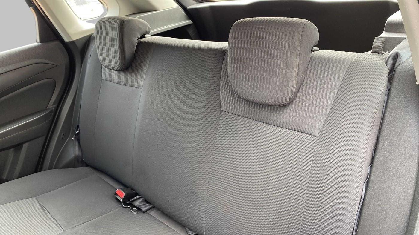 2017 Maruti Vitara Brezza VDI, Diesel, Manual, 75,727 km, Right Side Rear Door Cabin