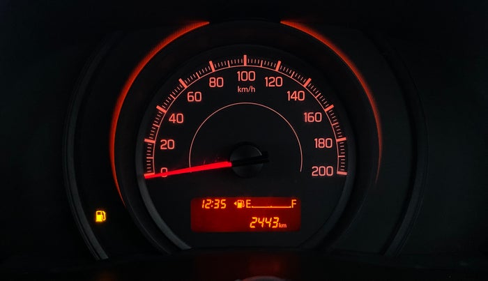 2021 Maruti Swift LXI D, Petrol, Manual, 2,443 km, Odometer Image