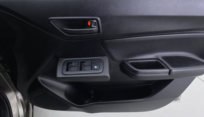 2021 Maruti Swift LXI D, Petrol, Manual, 2,443 km, Driver Side Door Panels Control