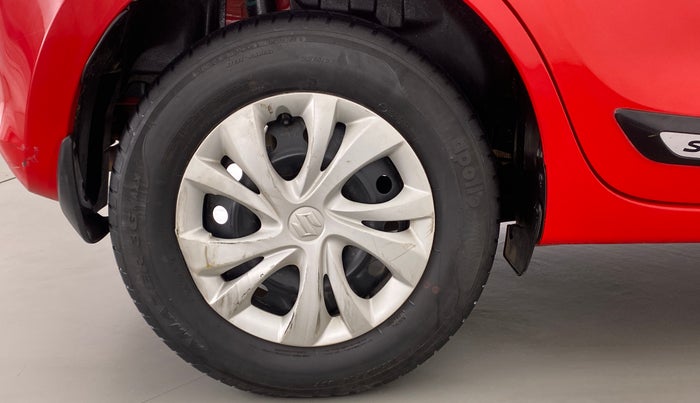 2021 Maruti Swift VXI D, Petrol, Manual, 37,924 km, Right Rear Wheel