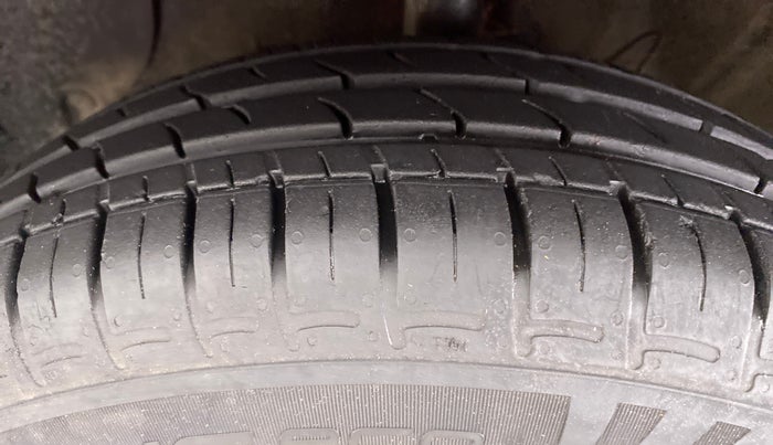 2020 Hyundai GRAND I10 NIOS SPORTZ 1.2 AT, Petrol, Automatic, 6,181 km, Left Front Tyre Tread