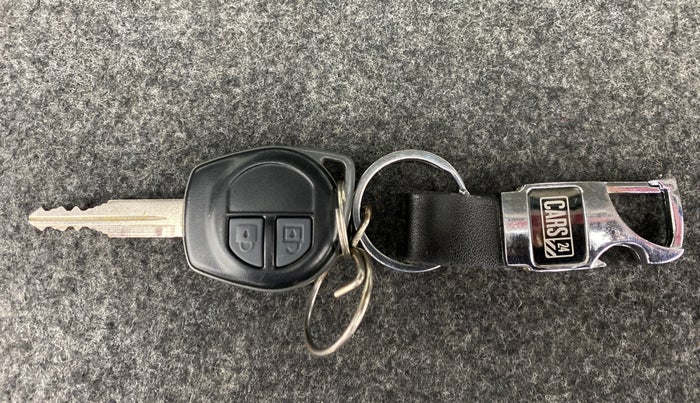 2017 Maruti Alto K10 VXI OPT, Petrol, Manual, 27,575 km, Key Close Up