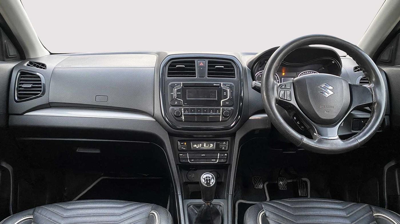 2018 Maruti Vitara Brezza ZDI, Diesel, Manual, 73,882 km, Dashboard