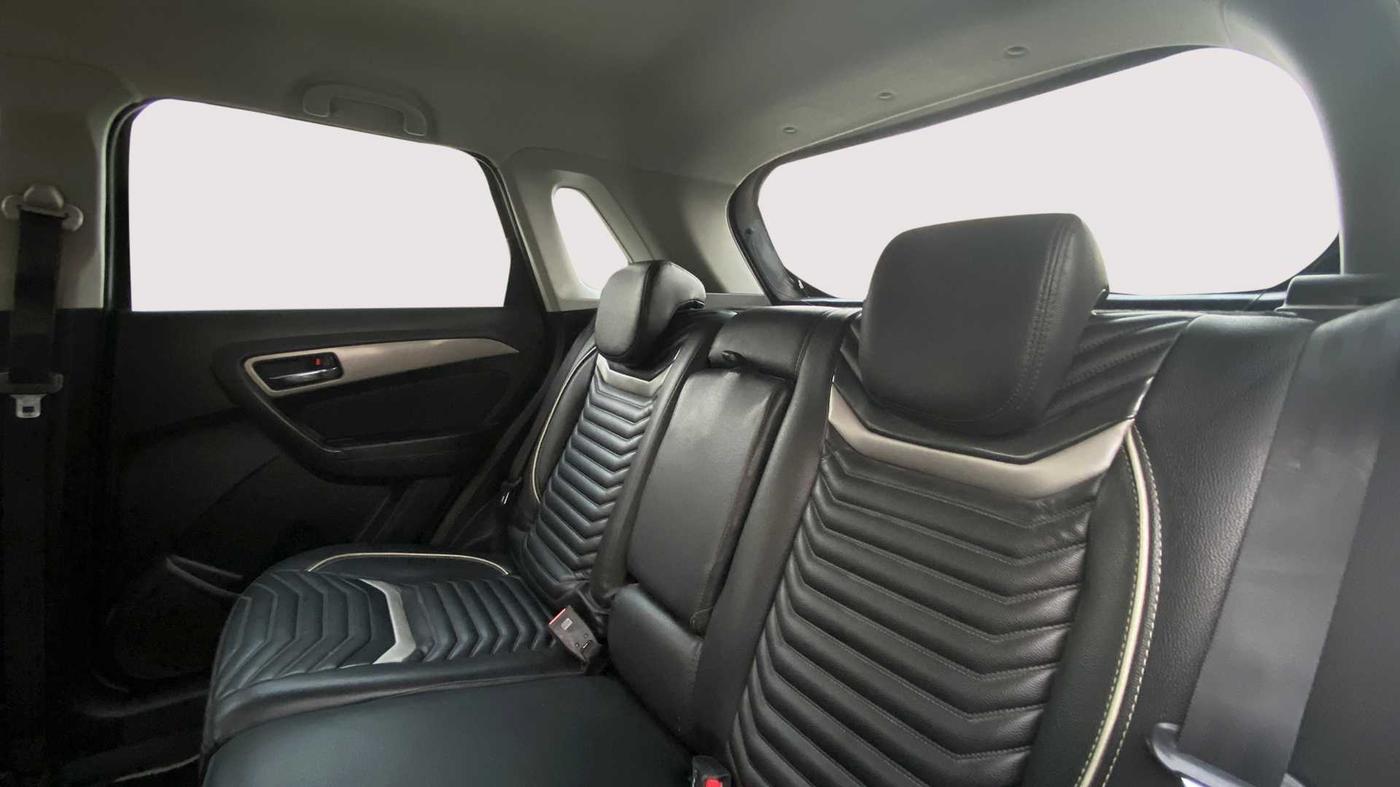 2018 Maruti Vitara Brezza ZDI, Diesel, Manual, 73,882 km, Right Side Rear Door Cabin