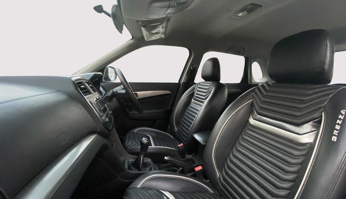2018 Maruti Vitara Brezza ZDI, Diesel, Manual, 73,882 km, Right Side Front Door Cabin