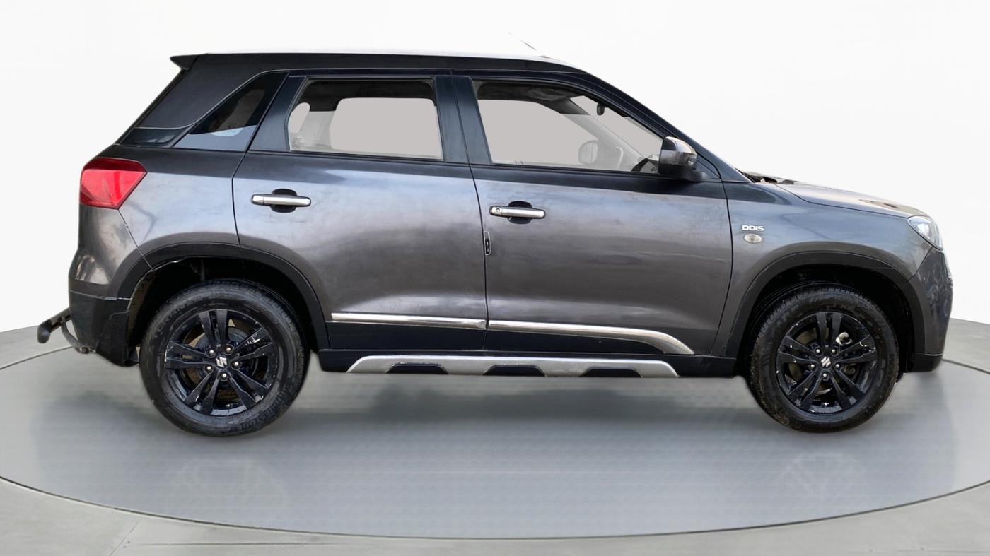 2018 Maruti Vitara Brezza ZDI, Diesel, Manual, 73,882 km, Right Side View