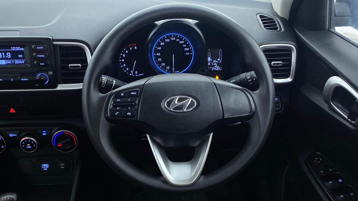2020 Hyundai VENUE S MT 1.2 KAPPA, Petrol, Manual, 24,562 km, Steering Wheel Close Up