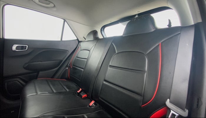 2020 Hyundai VENUE S MT 1.2 KAPPA, Petrol, Manual, 24,562 km, Right Side Rear Door Cabin