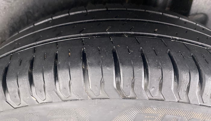 2019 Maruti Dzire ZXI Plus AMT, Petrol, Automatic, 27,698 km, Left Rear Tyre Tread