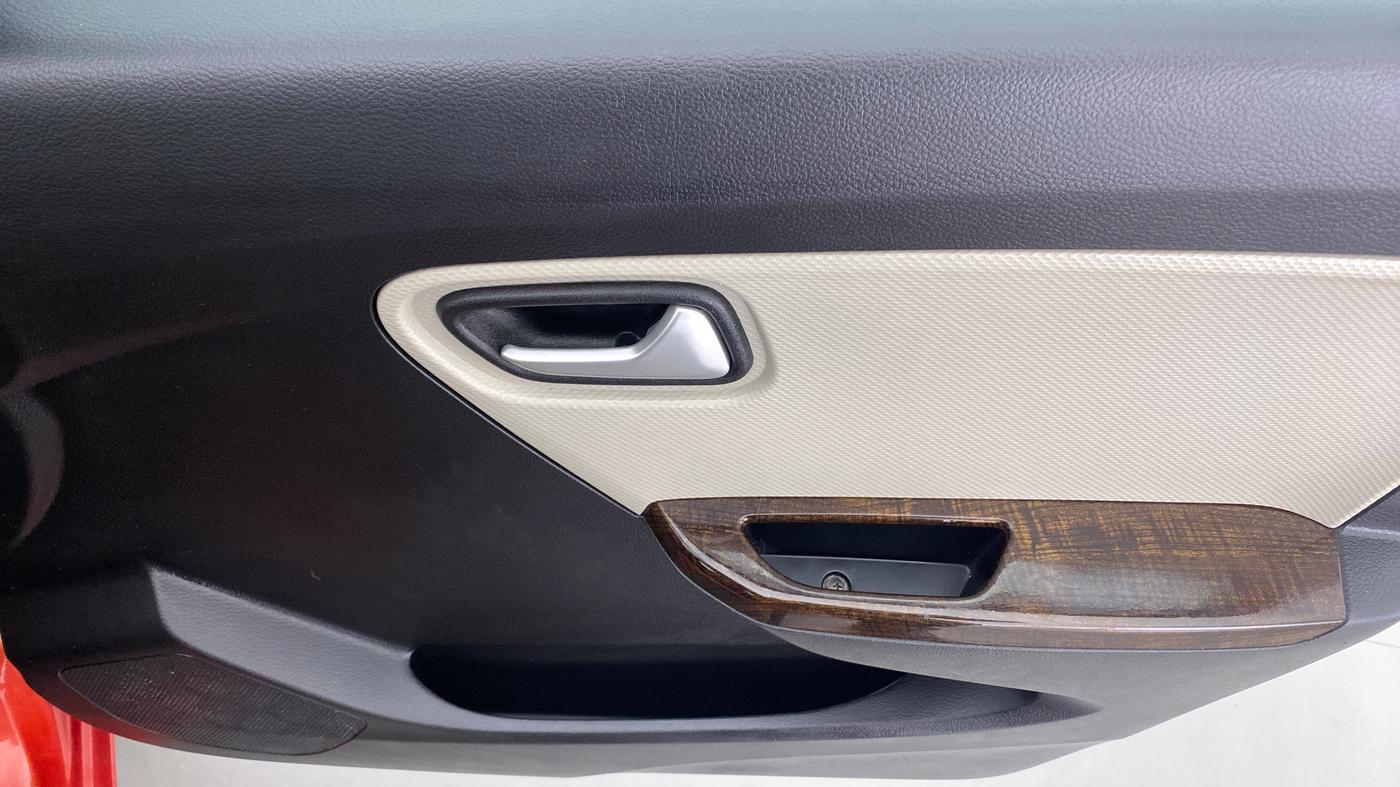 2020 Maruti Alto LXI, Petrol, Manual, 7,899 km, Driver Side Door Panels Control