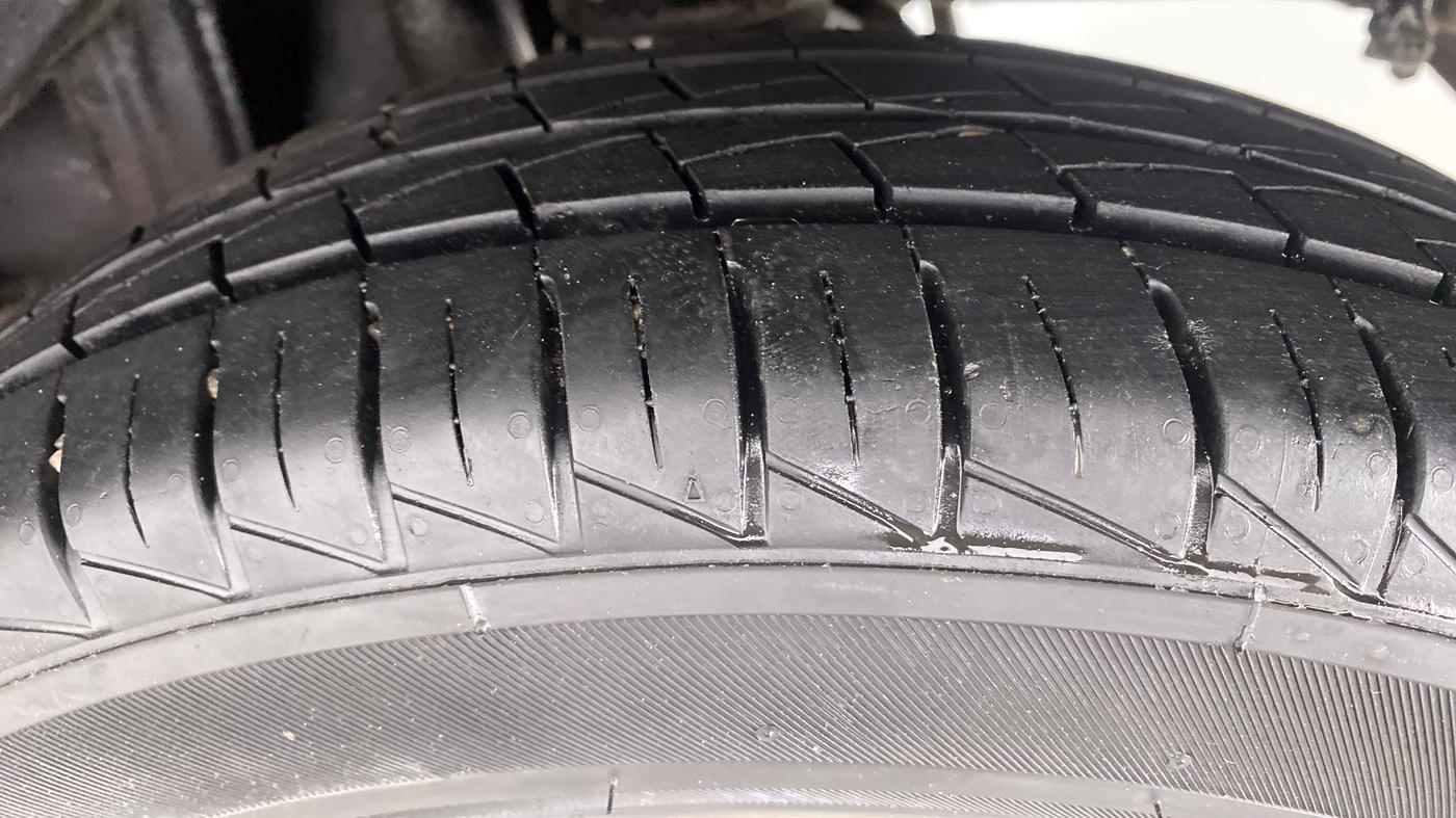 2020 Maruti Alto LXI, Petrol, Manual, 7,899 km, Left Rear Tyre Tread