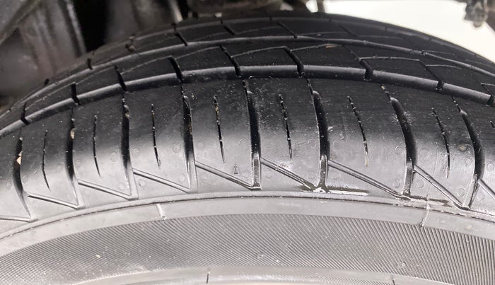 2020 Maruti Alto LXI, Petrol, Manual, 7,899 km, Left Rear Tyre Tread
