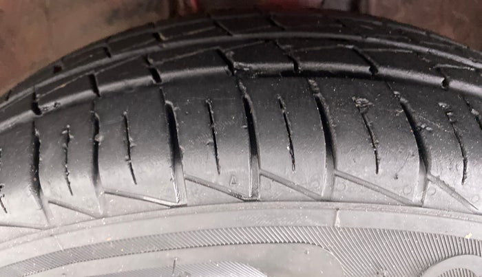 2020 Maruti Alto LXI, Petrol, Manual, 7,899 km, Left Front Tyre Tread