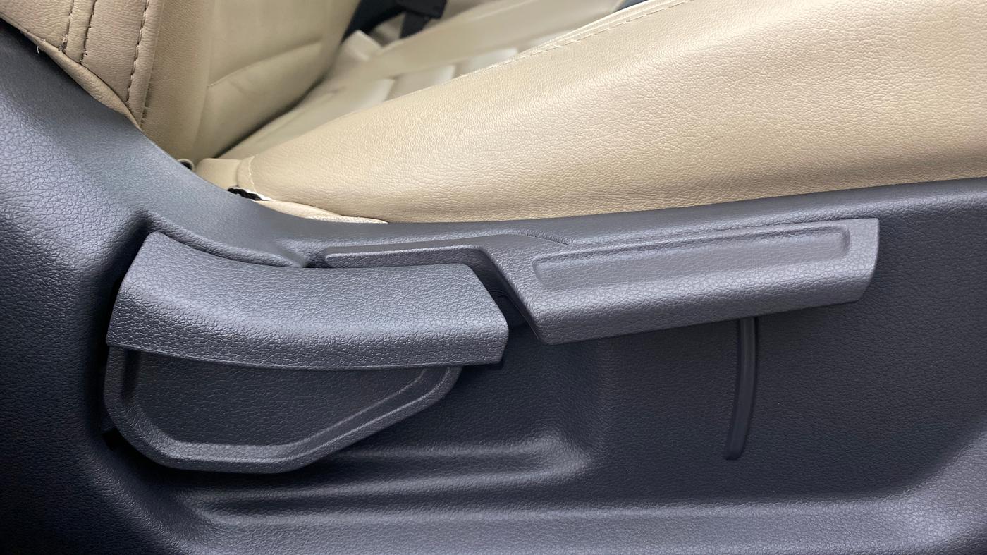2020 Hyundai GRAND I10 NIOS SPORTZ PETROL, Petrol, Manual, 17,137 km, Driver Side Adjustment Panel