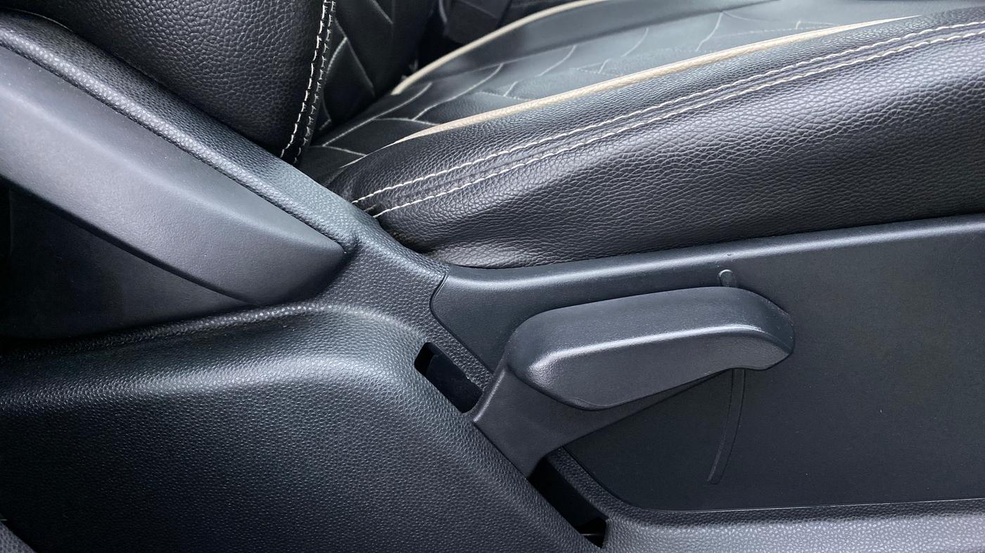2020 Ford Ecosport 1.5TITANIUM TDCI, Diesel, Manual, 27,616 km, Driver Side Adjustment Panel