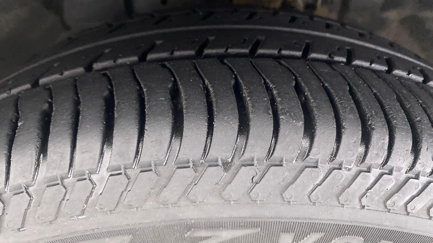2020 Ford Ecosport 1.5TITANIUM TDCI, Diesel, Manual, 27,616 km, Left Front Tyre Tread