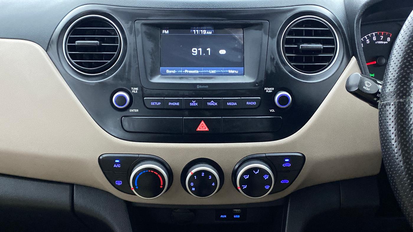 2017 Hyundai Grand i10 SPORTZ 1.2 KAPPA VTVT, Petrol, Manual, 73,586 km, Air Conditioner
