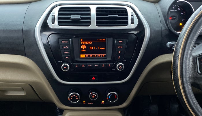 2017 Mahindra TUV300 T8, Diesel, Manual, 80,621 km, Air Conditioner