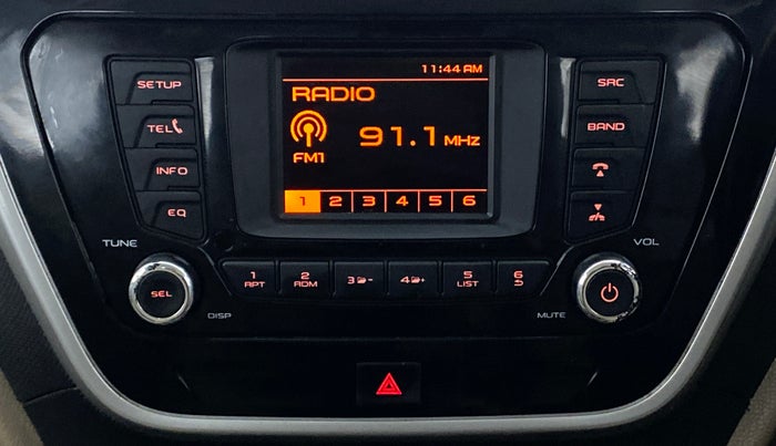 2017 Mahindra TUV300 T8, Diesel, Manual, 80,621 km, Infotainment System