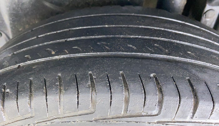 2012 Maruti Swift Dzire VXI, Petrol, Manual, 92,545 km, Left Rear Tyre Tread