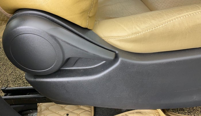 2020 Honda Amaze 1.2 EMT I VTEC, Petrol, Manual, 30,157 km, Driver Side Adjustment Panel