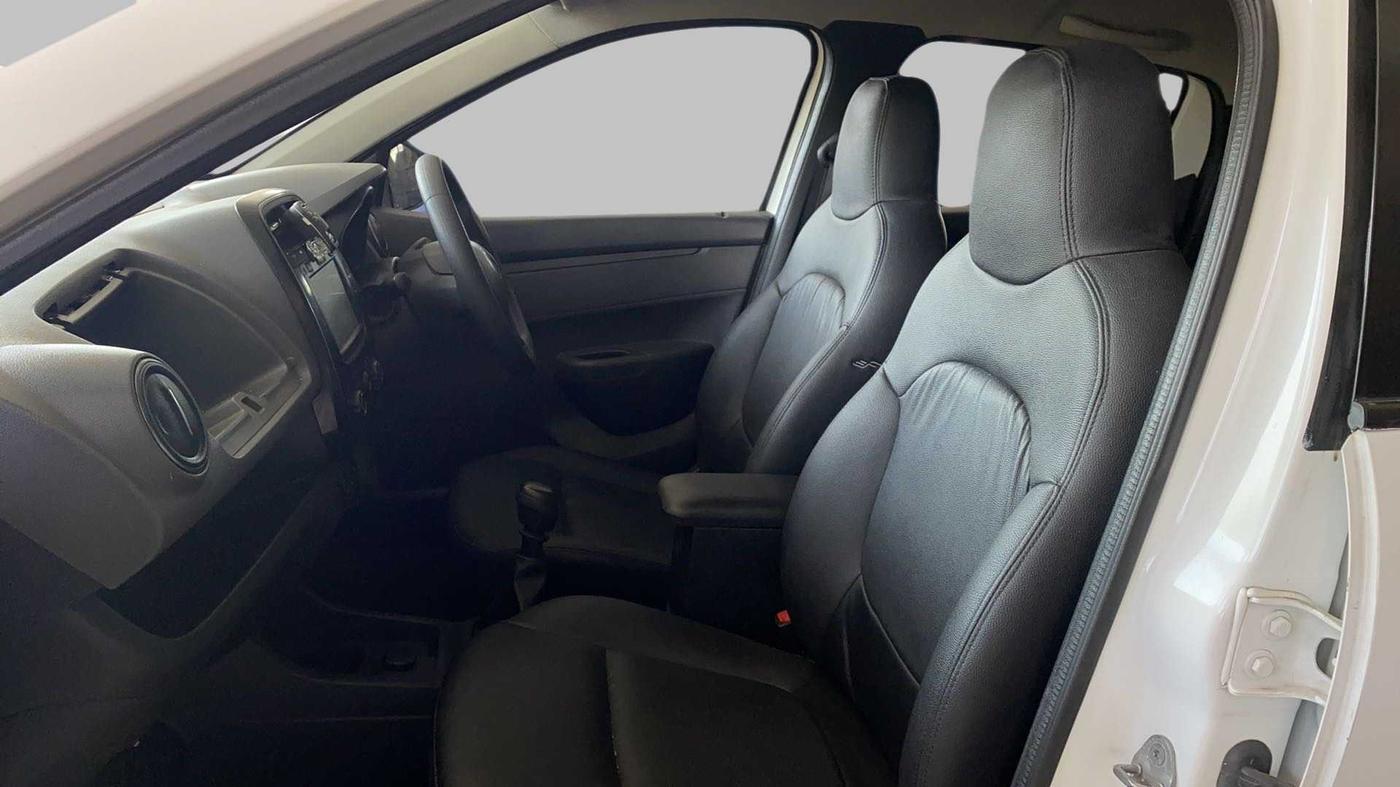 2016 Renault Kwid RXT, Petrol, Manual, 39,045 km, Right Side Front Door Cabin