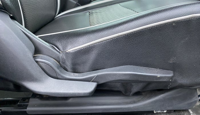 2019 Maruti Baleno ALPHA PETROL 1.2, Petrol, Manual, 47,770 km, Driver Side Adjustment Panel