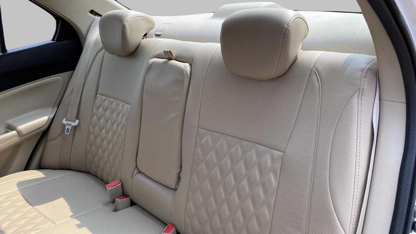 2020 Maruti Dzire VXI, Petrol, Manual, 21,444 km, Right Side Rear Door Cabin