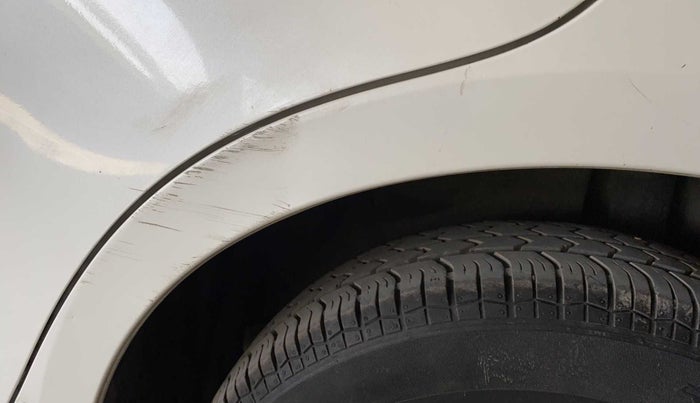 2014 Maruti Swift Dzire VXI, CNG, Manual, 82,286 km, Left quarter panel - Minor scratches