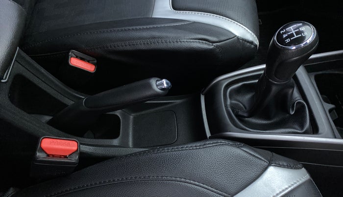 2020 Maruti XL6 ZETA SHVS, Petrol, Manual, 21,791 km, Gear Lever