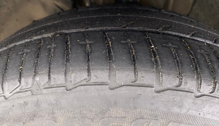 2018 Tata TIGOR Revotron XZA 1.2, Petrol, Automatic, 27,528 km, Left Front Tyre Tread