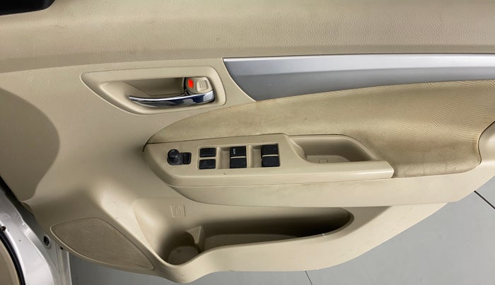 2018 Maruti Ertiga VXI, Petrol, Manual, 65,982 km, Driver Side Door Panels Control