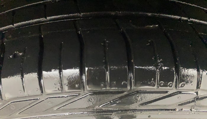 2020 Tata NEXON XZ PLUS PETROL, Petrol, Manual, 39,451 km, Left Front Tyre Tread