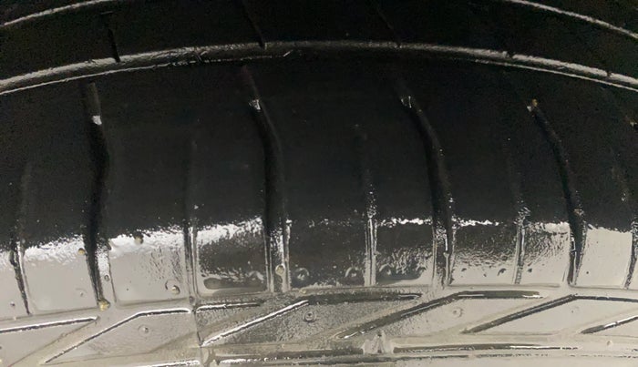 2020 Tata NEXON XZ PLUS PETROL, Petrol, Manual, 39,451 km, Left Rear Tyre Tread