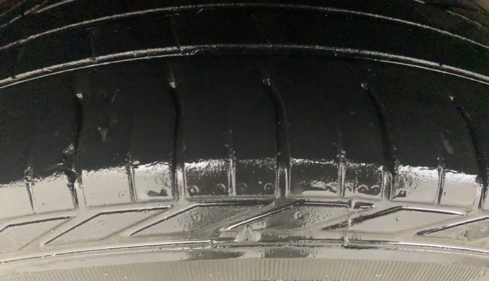 2020 Tata NEXON XZ PLUS PETROL, Petrol, Manual, 39,451 km, Right Rear Tyre Tread