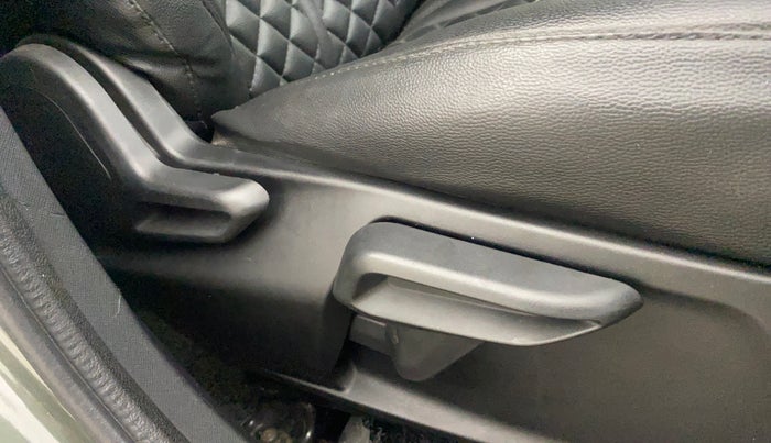 2020 Tata NEXON XZ PLUS PETROL, Petrol, Manual, 39,451 km, Driver Side Adjustment Panel