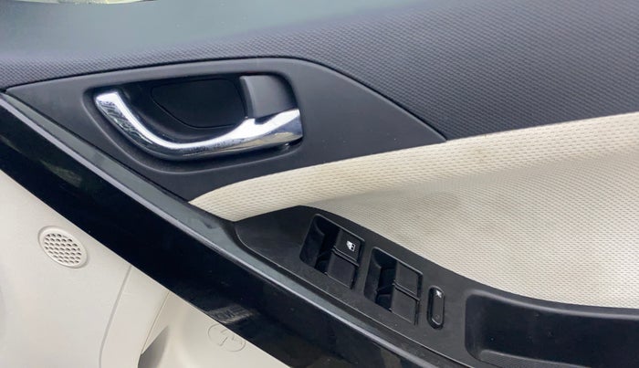 2020 Tata NEXON XZ PLUS PETROL, Petrol, Manual, 39,451 km, Driver Side Door Panels Control